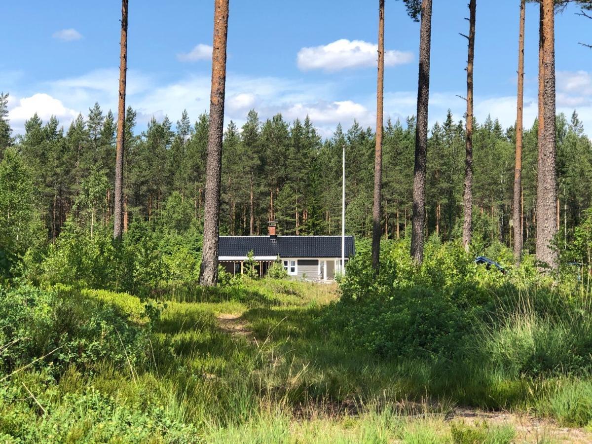 Modern Lakeside Cottage & Boat Near Isaberg Kavsjo Buitenkant foto